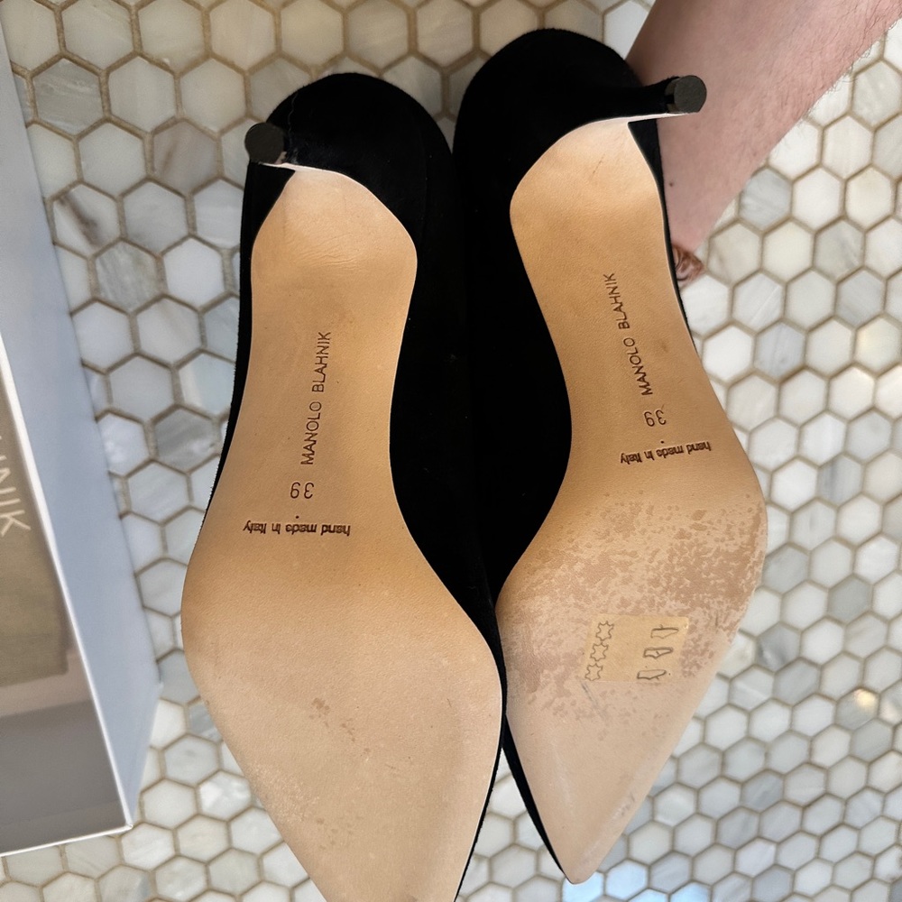 New in box! Manolo BB70 black suede - Picture 5 of 7